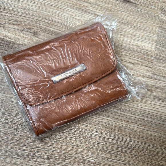 Moda Bella Brown Wallet - Picture 6 of 6